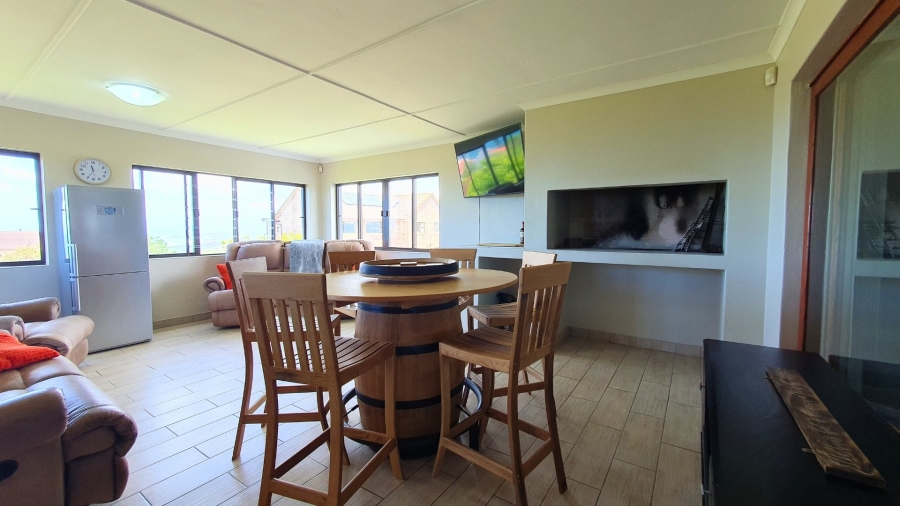 5 Bedroom Property for Sale in Dana Bay Western Cape